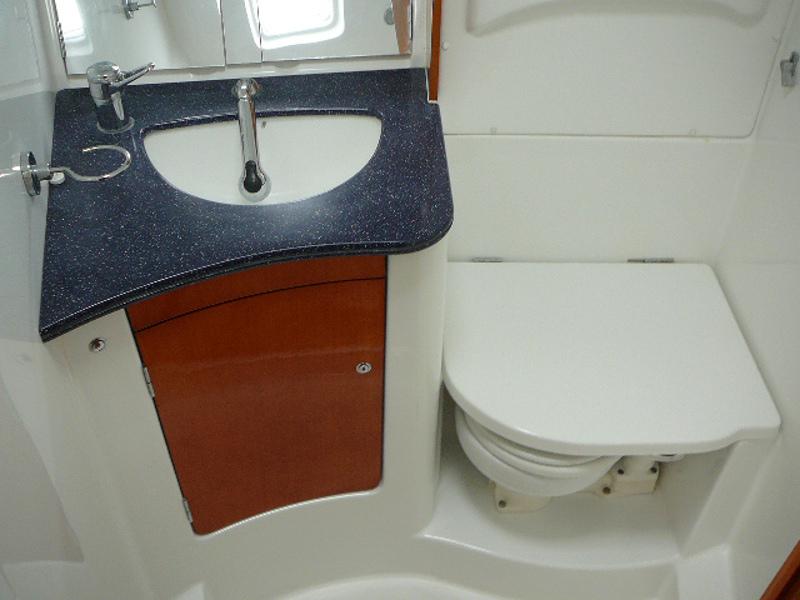 Book yachts online - motorboat - Antares 13.80 - HELENA ZARA - rent