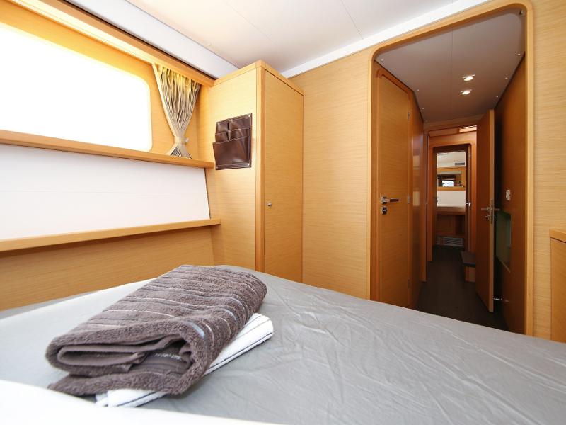 Book yachts online - catamaran - Lagoon 450 F - PRETTY ALICE  - rent