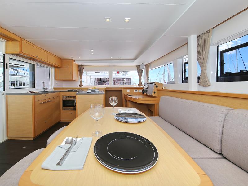 Book yachts online - catamaran - Lagoon 450 F - PRETTY ALICE  - rent