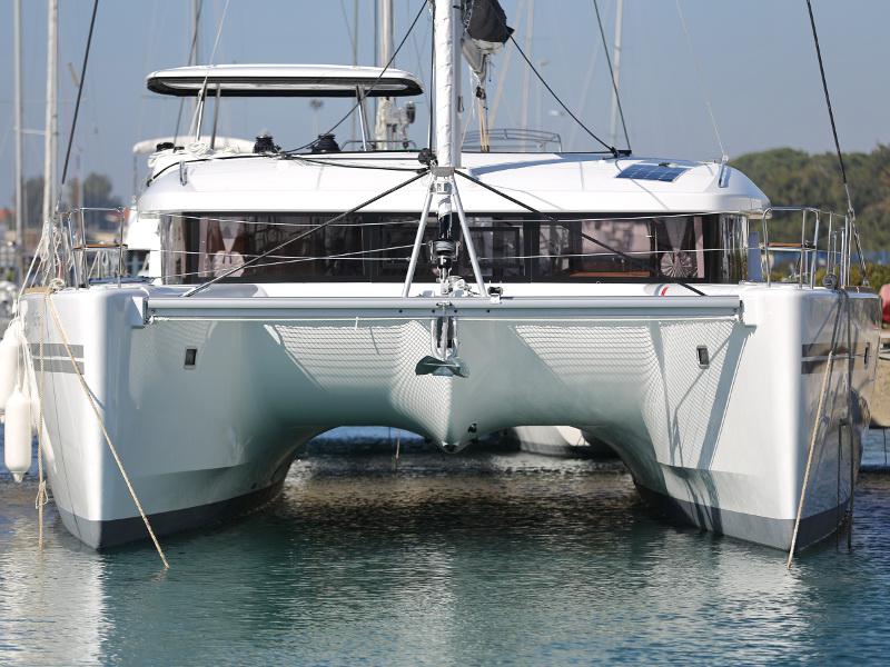 Book yachts online - catamaran - Lagoon 450 - FELIX FINIS  - rent
