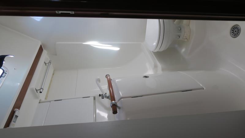 Book yachts online - sailboat - Oceanis 423 - Viva - rent