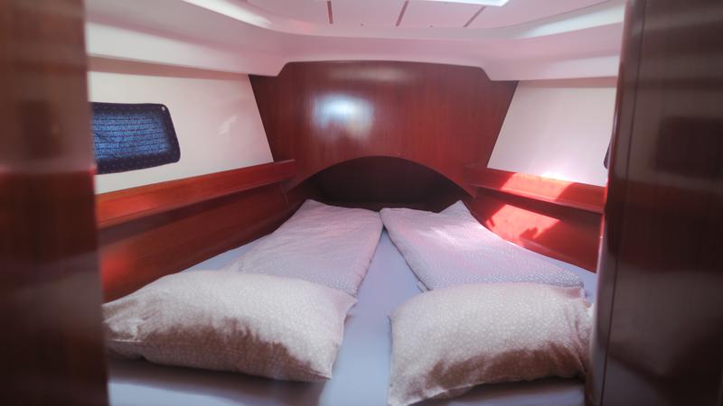 Book yachts online - sailboat - Oceanis 423 - Viva - rent