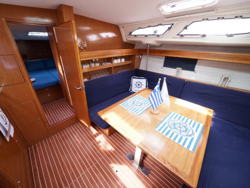 Book yachts online - sailboat - Bavaria 43 Cruiser - no name - rent