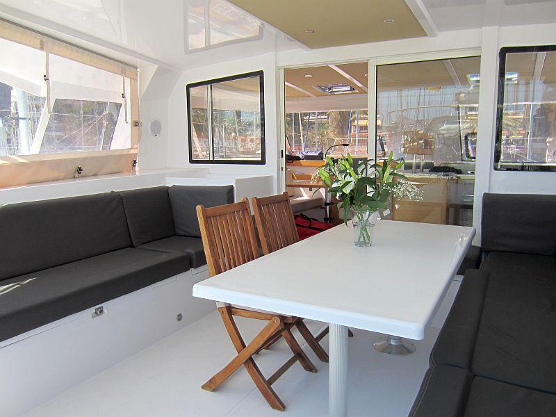 Book yachts online - catamaran - Nautitech Open 40 - Amara - rent