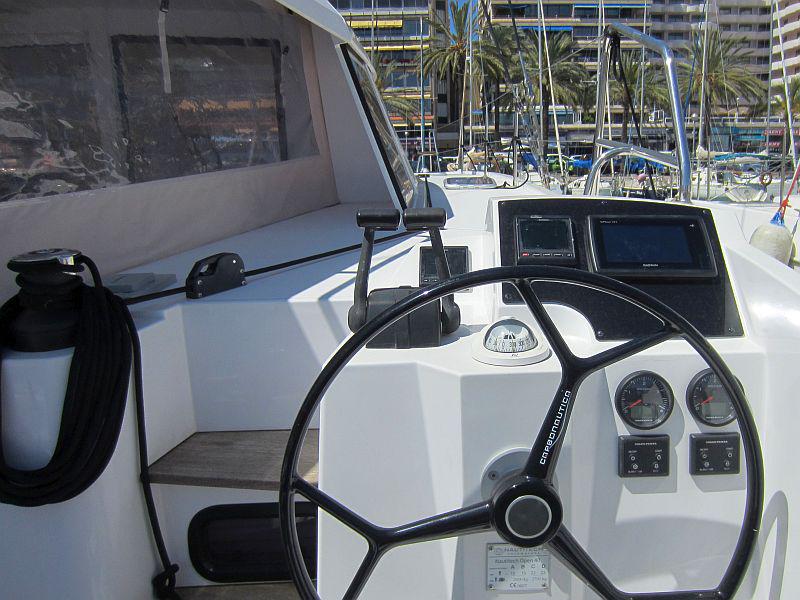 Book yachts online - catamaran - Nautitech Open 40 - Amara - rent