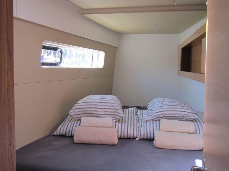 Book yachts online - catamaran - Nautitech Open 40 - Amara - rent