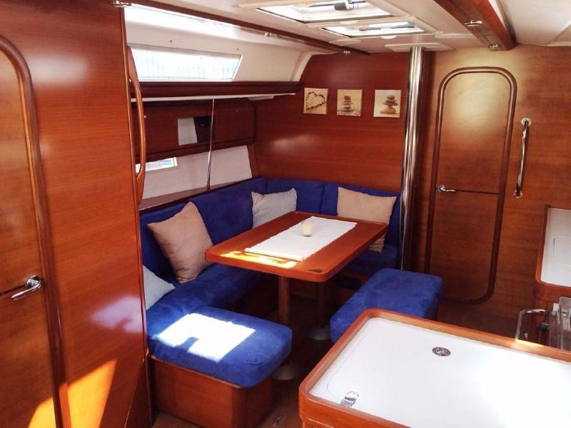 Book yachts online - sailboat - Dufour 405 - EC- 405-10-F - rent