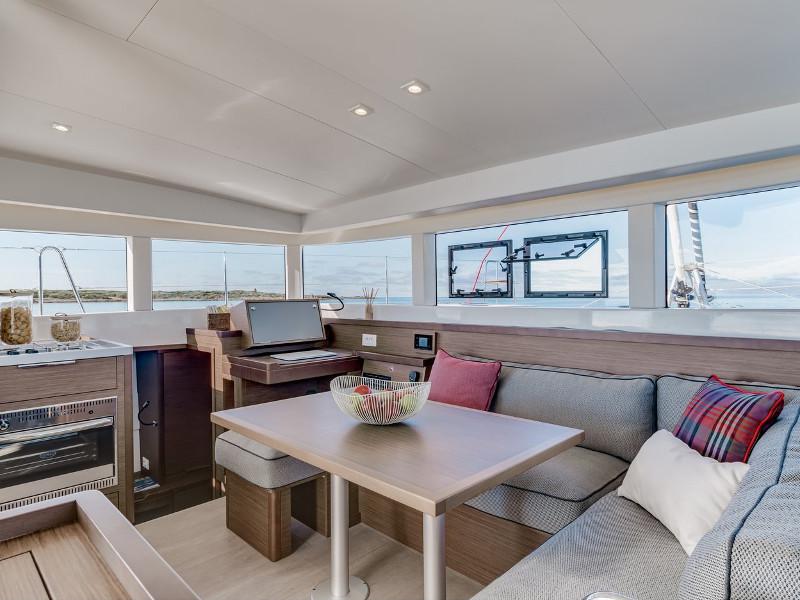 Book yachts online - catamaran - Lagoon 40 - El Passo - rent