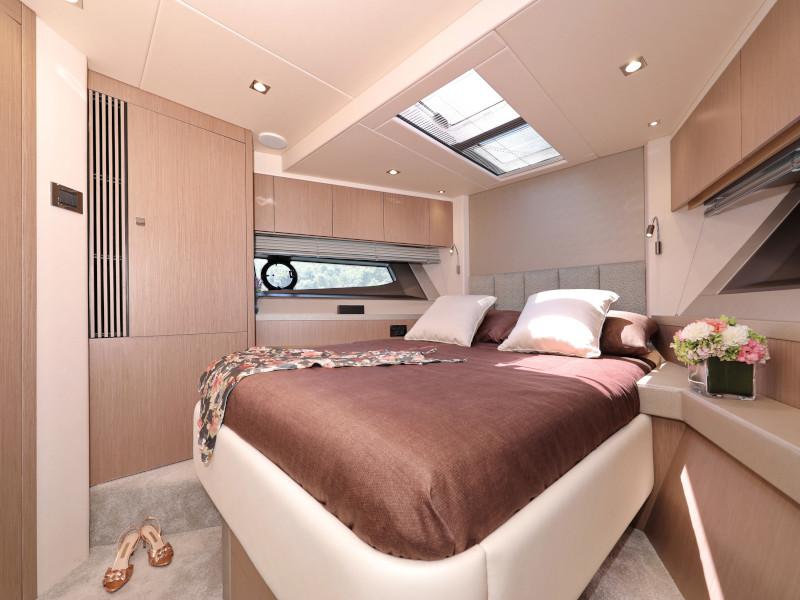 Book yachts online - motorboat - Manhattan 52 - CICO - rent