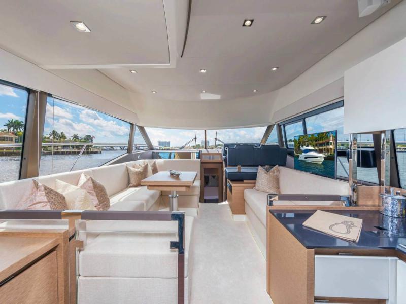 Book yachts online - motorboat - Prestige 460 - ADUDU 2 - rent