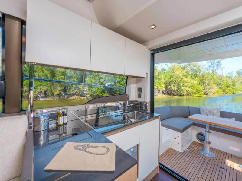 Book yachts online - motorboat - Prestige 460 - ADUDU 2 - rent