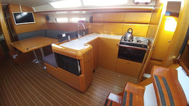 Book yachts online - sailboat - Sun Odyssey 439 - Spirus - rent
