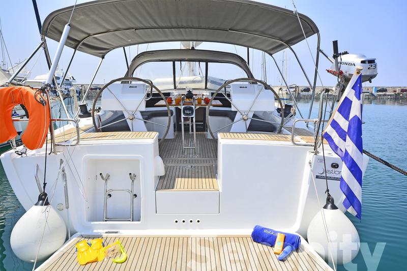 Book yachts online - sailboat - Hanse 455 - Serenity - rent