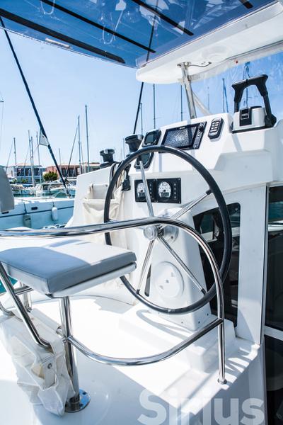 Book yachts online - catamaran - Lagoon 380 - Sirius - rent