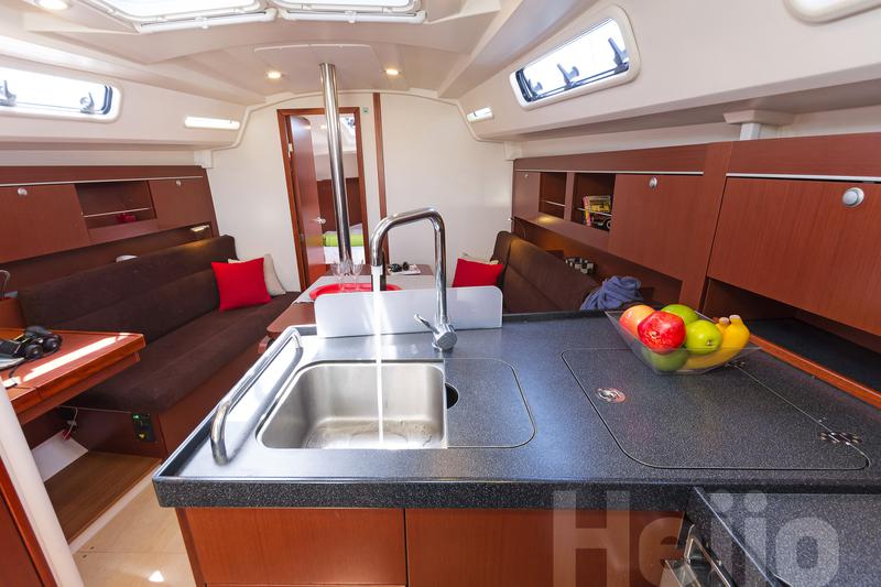 Book yachts online - sailboat - Hanse 345 - Heijo - rent