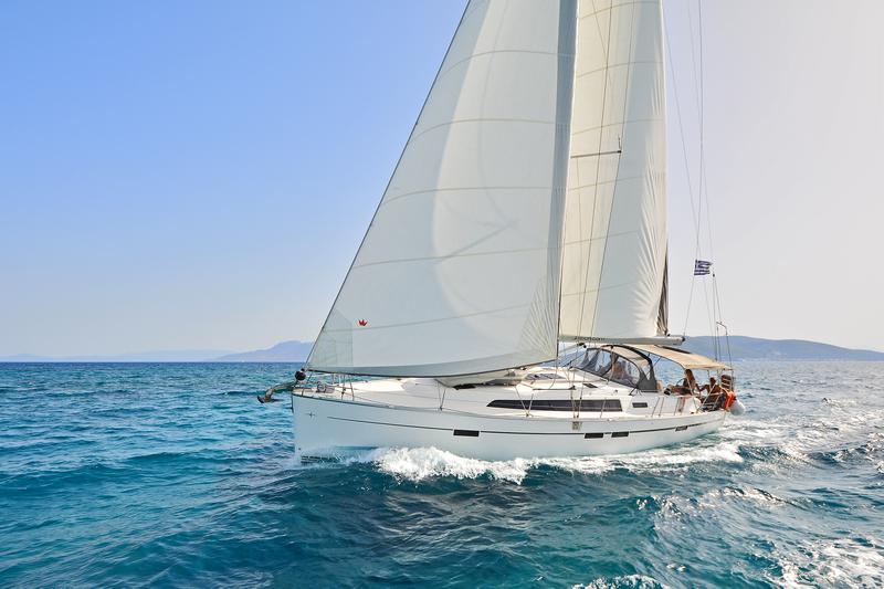 Book yachts online - sailboat - Bavaria Cruiser 46 - ROZERINA - rent
