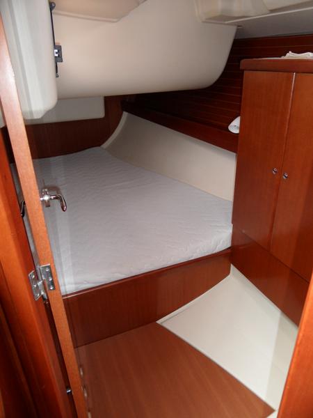 Book yachts online - sailboat - Dufour 425 GL - Oversea - rent
