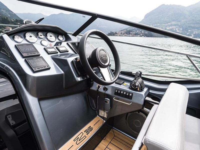 Book yachts online - motorboat - Cranchi Z35 - Vito - rent