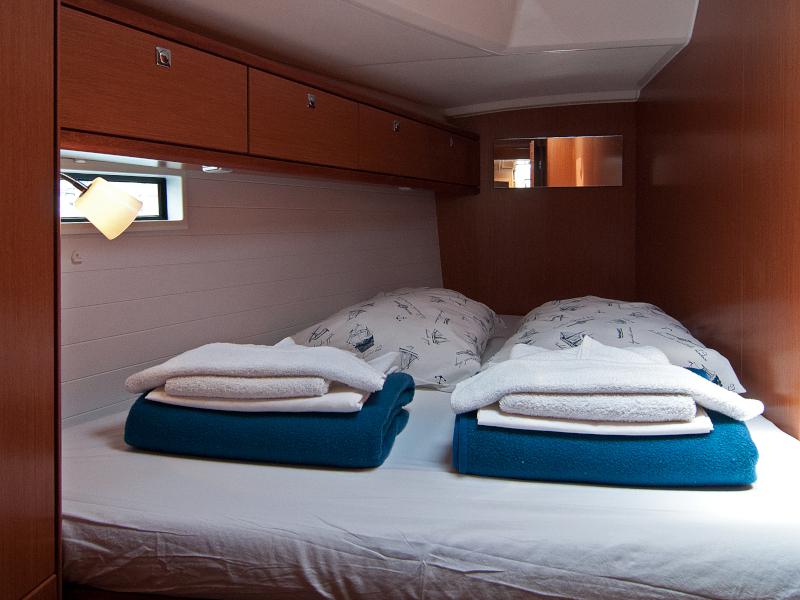 Book yachts online - sailboat - Bavaria Cruiser 46 - Diamond Kiss - rent