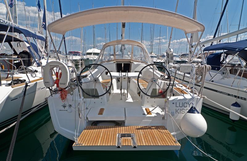Book yachts online - sailboat - Sun Odyssey 349 - Lucy Kiss - rent