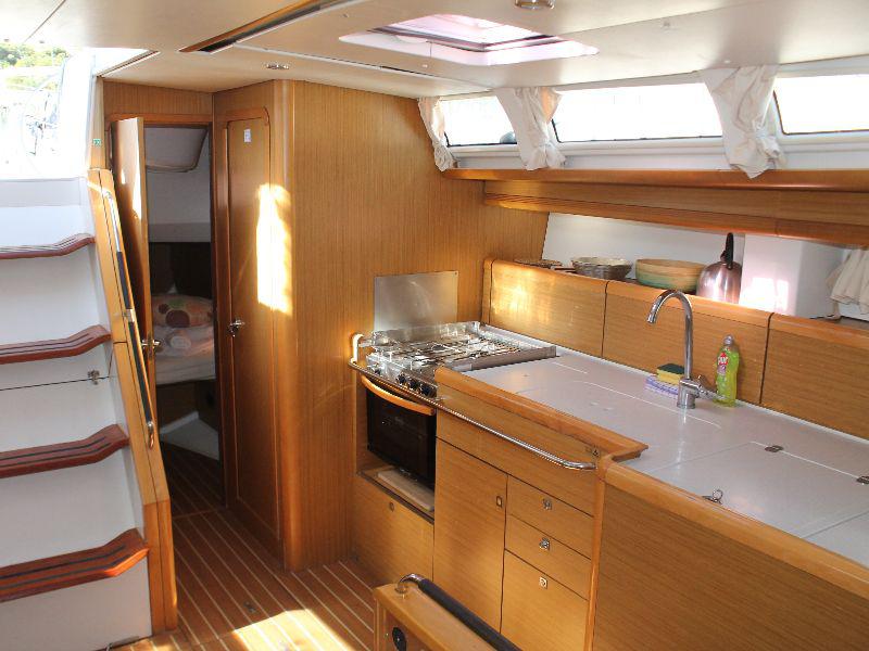 Book yachts online - sailboat - Sun Odyssey 49i - Anna - rent