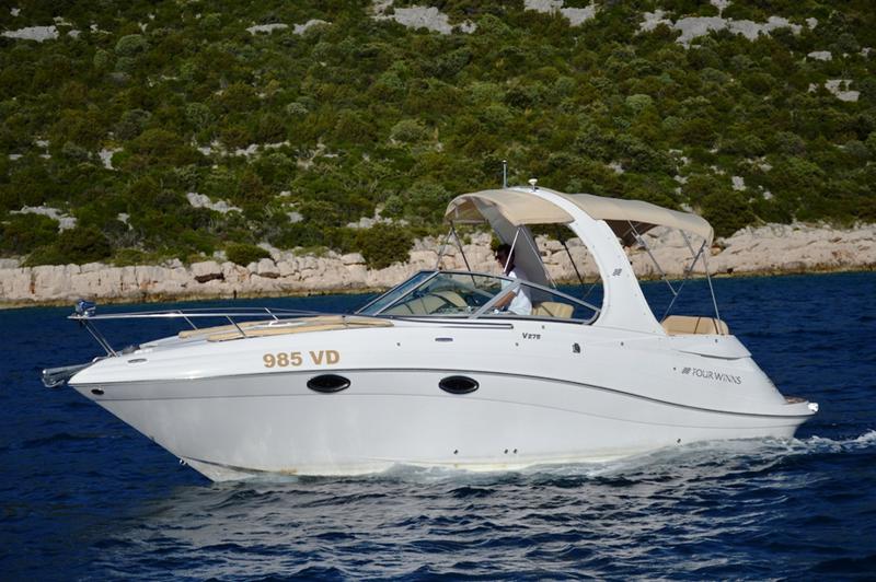 Book yachts online - motorboat - Four Winns 278 Vista White - 985 VD - WHITE - rent