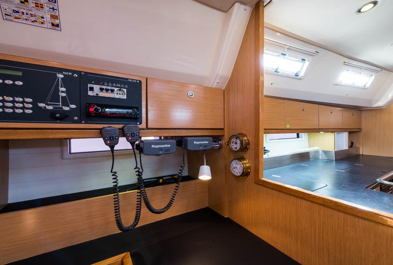 Book yachts online - sailboat - Bavaria Cruiser 50 - Altair - Bow &amp; Solar - rent