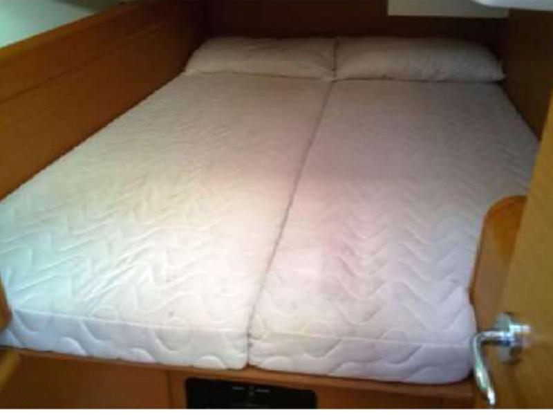Book yachts online - sailboat - Sun Odyssey 439 - Harry the Viking - rent