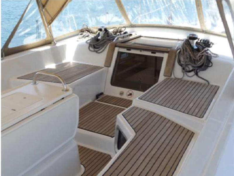 Book yachts online - sailboat - Jeanneau 53 - Big Fella Thanks - rent