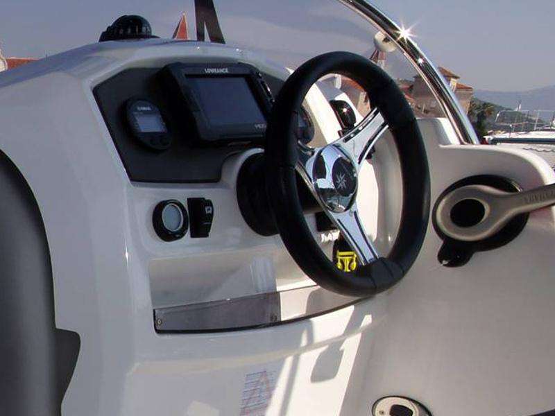Book yachts online - motorboat - Jeanneau Cap Camarat 5.5WA S2 - Cap Camarat 5.5WA _2 - rent