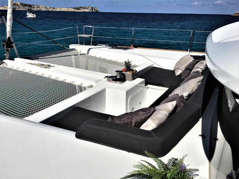 Book yachts online - catamaran - Lagoon 450 - GENIA - rent