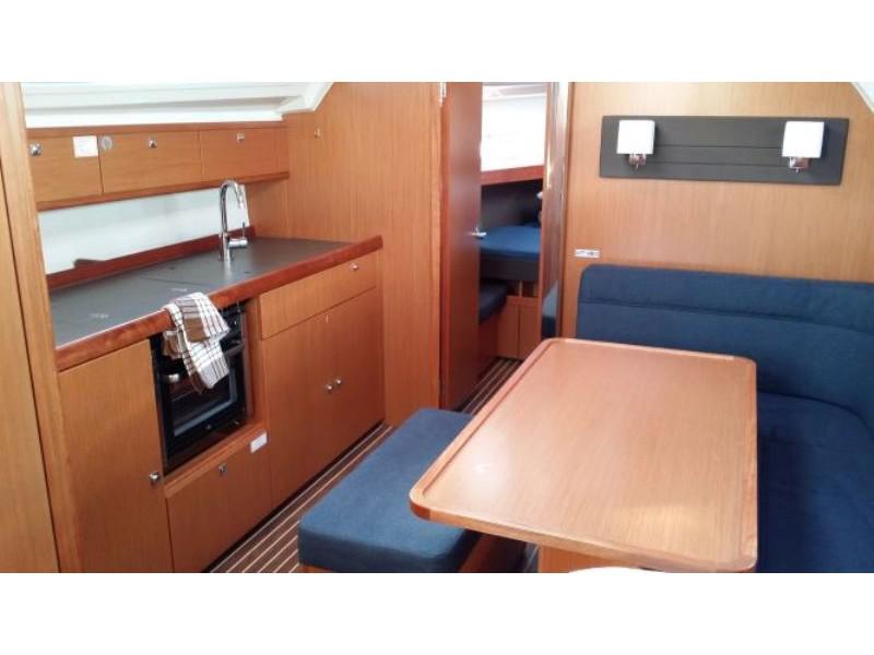 Book yachts online - sailboat - Bavaria Cruiser 41 - Roxani - rent