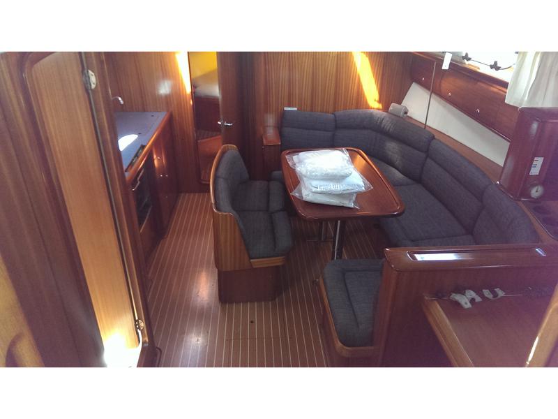 Book yachts online - sailboat - Bavaria 41 - Ifestos - rent