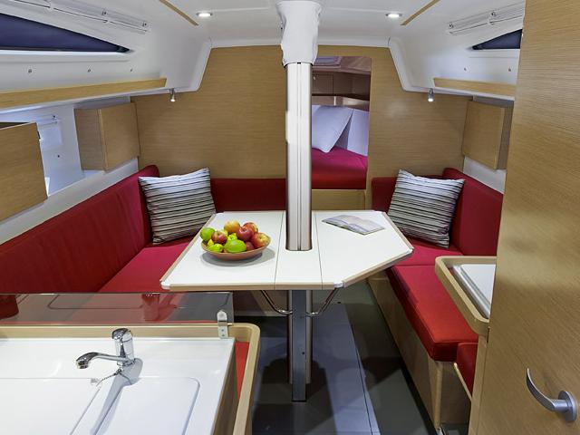 Book yachts online - sailboat - Elan 350 Performance - Tango - rent