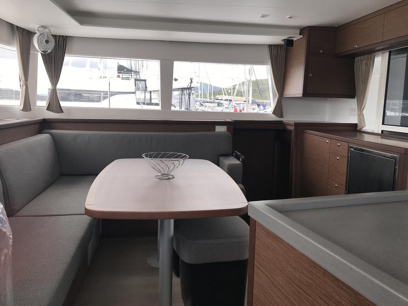 Book yachts online - catamaran - Lagoon 450F - Rigel Kentaurus (TOR) - rent