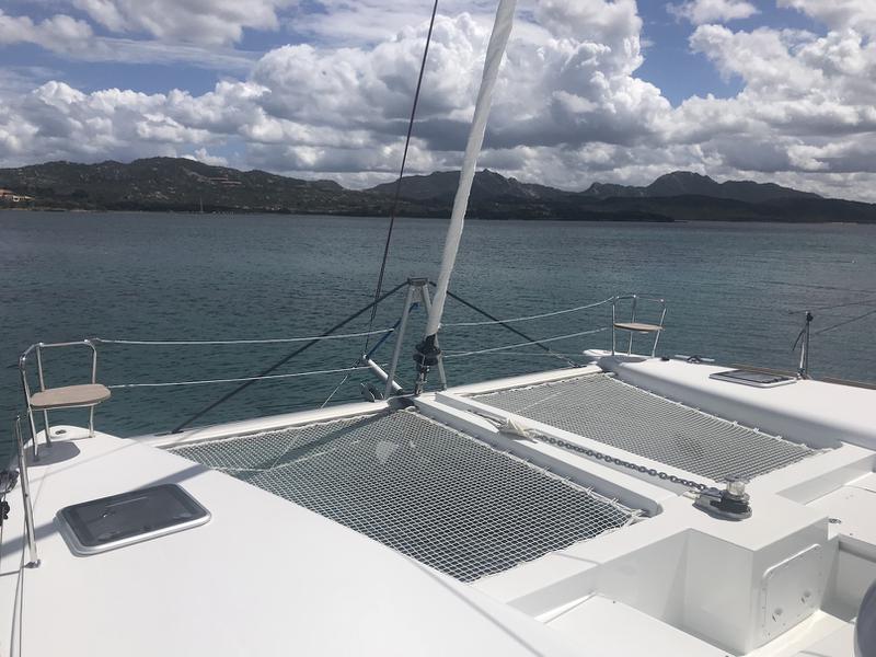 Book yachts online - catamaran - Lagoon 450F - Cor Caroli (GND) - rent
