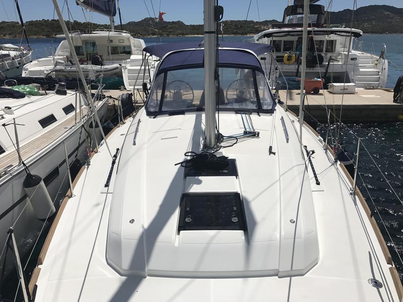 Book yachts online - sailboat - Oceanis 38 - Regulus - rent