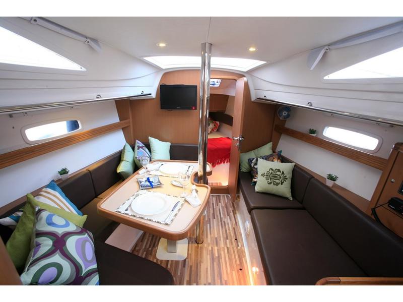 Book yachts online - sailboat - Wind 34 - Suspeito - rent