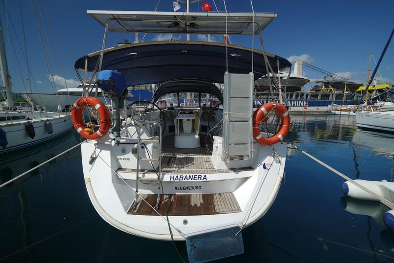 Book yachts online - sailboat - Sun Odyssey 49i - Habanera - rent
