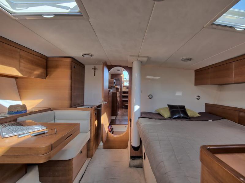 Book yachts online - sailboat - Shipman 50 - Saint Maxime - rent