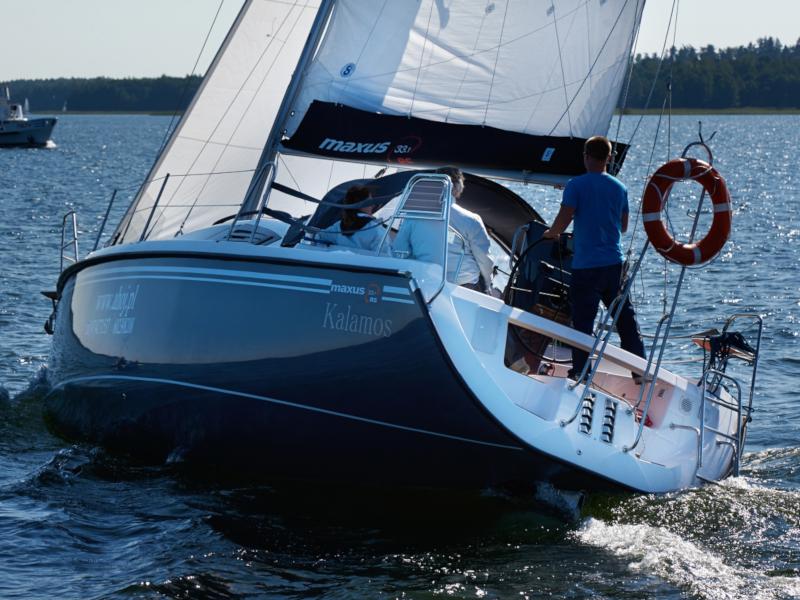 Book yachts online - sailboat - Maxus 33.1 RS Standard - LEROS - rent