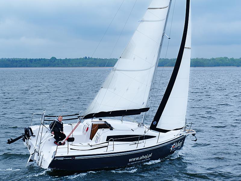 Book yachts online - sailboat - Maxus 26 Prestige 8/1 - NUT - rent
