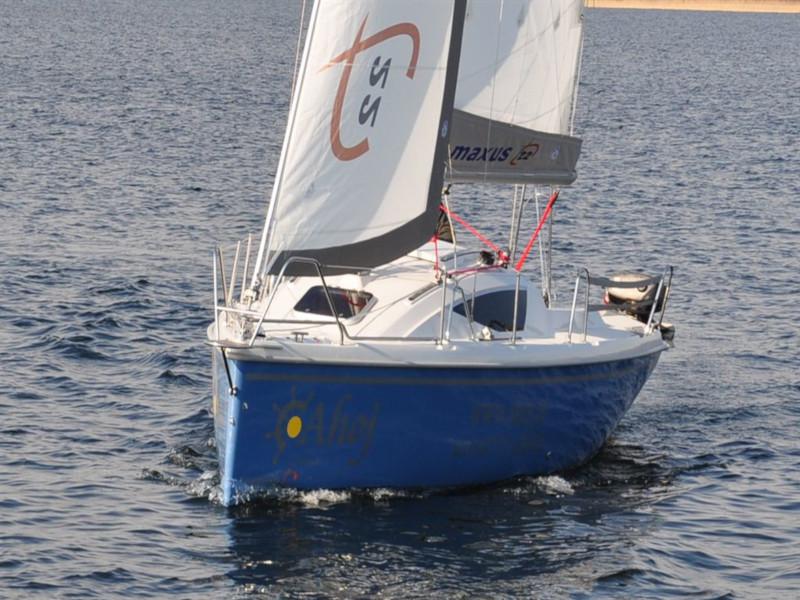 Book yachts online - sailboat - Maxus 22 Standard - SIMI - rent