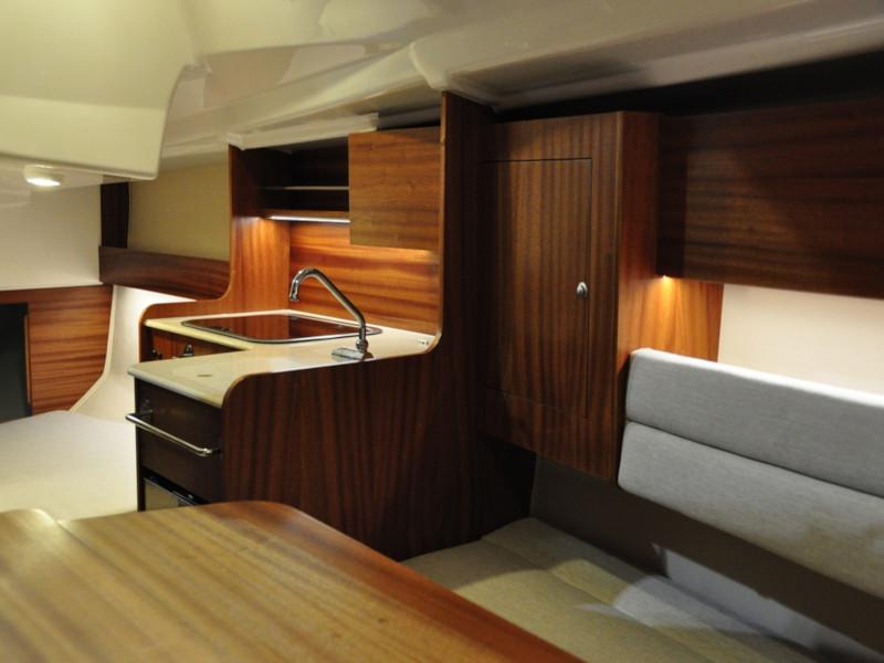 Book yachts online - sailboat - Maxus evo 24 Prestige - TAMLIN - rent