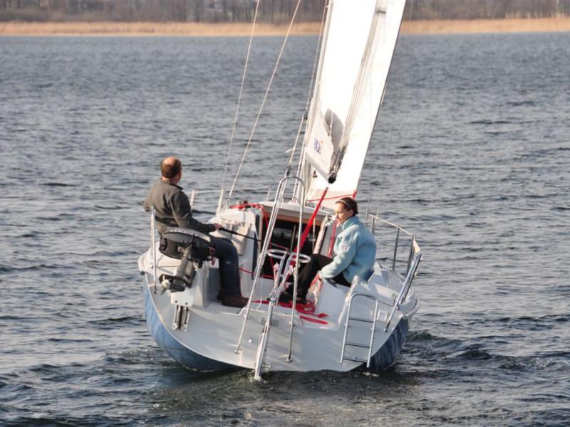 Book yachts online - sailboat - Maxus 22 Standard - IRIS - rent