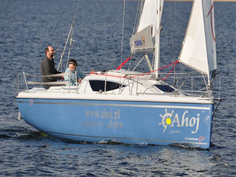Book yachts online - sailboat - Maxus 22 Prestige - KEFISO - rent