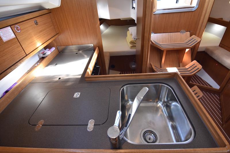 Book yachts online - sailboat - Bavaria Cruiser 34 - KIER - rent