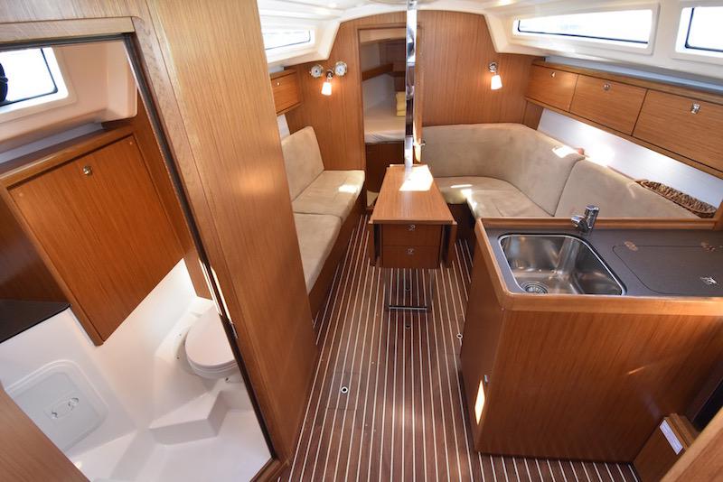 Book yachts online - sailboat - Bavaria Cruiser 34 - KIER - rent