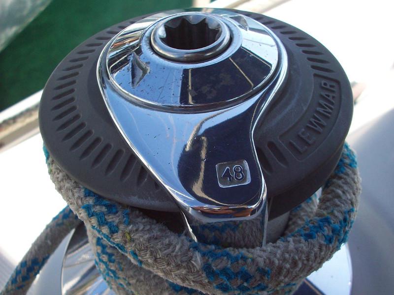 Book yachts online - sailboat - Bavaria 42 Cruiser - Galini - rent