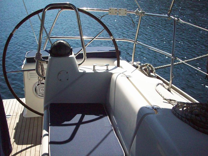 Book yachts online - sailboat - Bavaria 42 Cruiser - Galini - rent